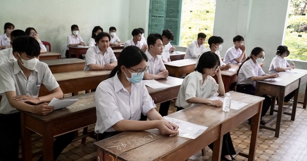 Kh&aacute;nh H&ograve;a: Y&ecirc;u cầu gi&aacute;o vi&ecirc;n dừng dạy th&ecirc;m, học th&ecirc;m chờ tỉnh ban h&agrave;nh quy định