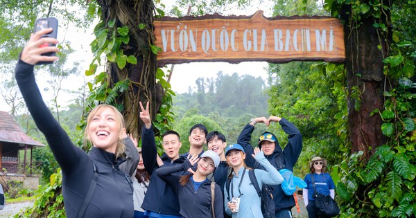 Trekking Vườn quốc gia Bạch M&atilde;: Kh&ocirc;ng lấy g&igrave; ngo&agrave;i những bức ảnh đẹp!