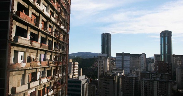 Kh&aacute;m ph&aacute; 8 't&ograve;a nh&agrave; ma' cao nhất thế giới với những c&acirc;u chuyện ly kỳ