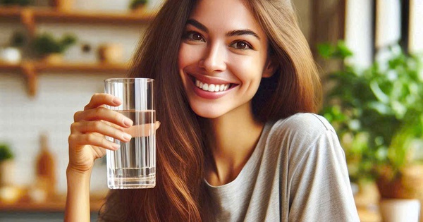 Ph&aacute;t hiện mới nhất về lượng nước cần uống để tr&aacute;nh bệnh tim, đột quỵ