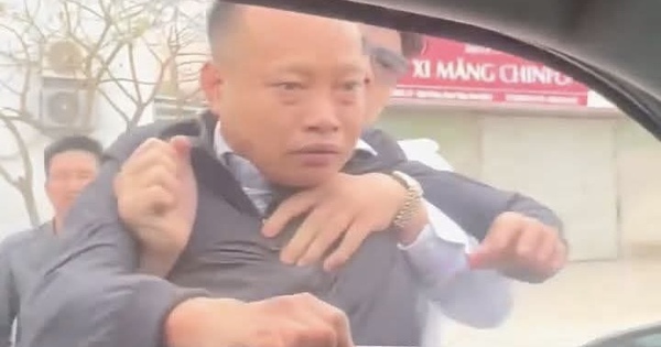 Hai anh em h&agrave;nh hung t&agrave;i xế ở bến ph&agrave; Nam Định khai g&igrave;?