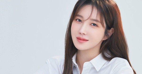 Lee Ji Ah tuy&ecirc;n bố cắt đứt với cha mẹ giữa ồn &agrave;o thừa kế