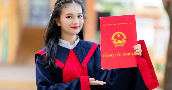 Thủ khoa chia sẻ &#039;b&iacute; k&iacute;p&#039; gi&uacute;p sĩ tử tự tin trước kỳ thi tốt nghiệp THPT