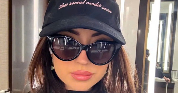 Ashley St. Clair kiện tỉ ph&uacute; Elon Musk về tr&aacute;ch nhiệm l&agrave;m cha