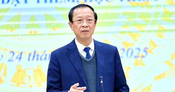 Bộ GD-ĐT: &#039;Kh&ocirc;ng đ&aacute;nh trống bỏ d&ugrave;i&#039; trong quản l&yacute; dạy th&ecirc;m