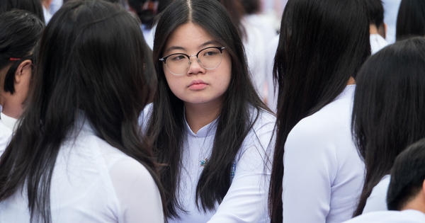 Siết quy định dạy th&ecirc;m, học sinh lớp 12 c&oacute; bị ảnh hưởng?