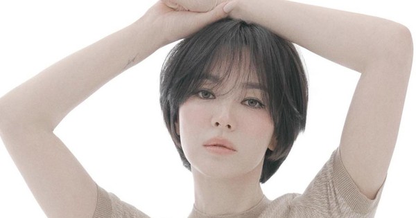 Song Hye Kyo ở tuổi 44: T&ocirc;i kh&ocirc;ng sợ gi&agrave;