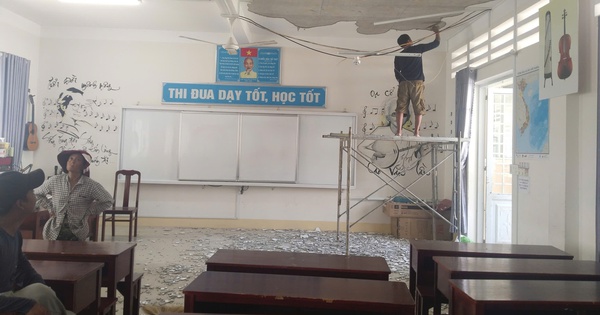 L&atilde;nh đạo TP.Ph&uacute; Quốc chỉ đạo khẩn vụ vữa trần rơi trong giờ học