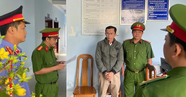 B&igrave;nh Thuận: Khởi tố, bắt giam thầy gi&aacute;o giao cấu với học sinh lớp 10