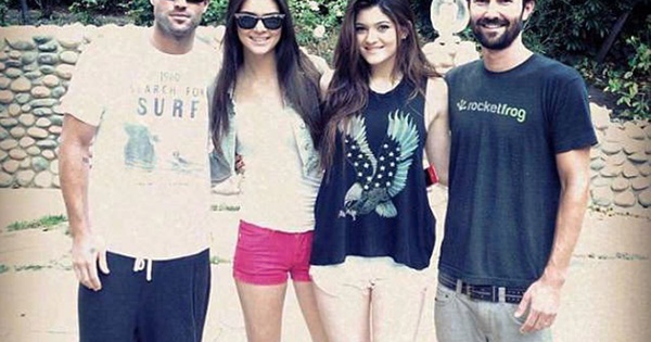 Điều &iacute;t biết về anh trai c&ugrave;ng cha kh&aacute;c mẹ của Kendall v&agrave; Kylie Jenner