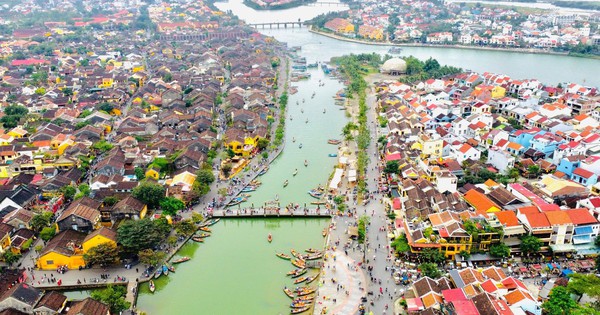 Quảng Nam mở tuyến xe bu&yacute;t kết nối 2 di sản văn h&oacute;a thế giới