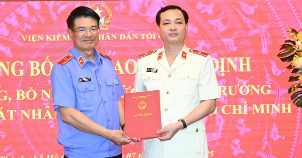 Bổ nhiệm &ocirc;ng L&ecirc; Văn Đ&ocirc;ng l&agrave;m Viện trưởng Viện KSND TP.HCM