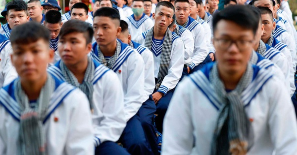 Đi nghĩa vụ qu&acirc;n sự c&oacute; được hưởng lương kh&ocirc;ng?