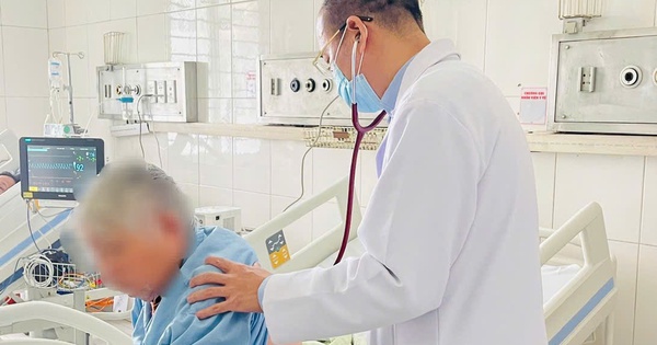 Bộ Y tế: Gi&aacute;m s&aacute;t dịch c&uacute;m, cung ứng kịp thời thuốc điều trị