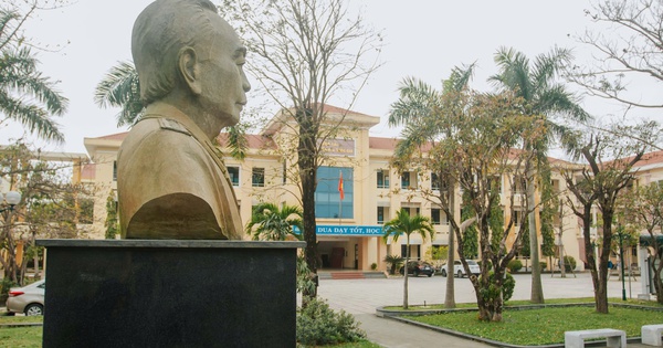 Ng&agrave;y mai 2.3, Tư vấn m&ugrave;a thi khai hội ở ng&ocirc;i trường đặc biệt của Quảng B&igrave;nh