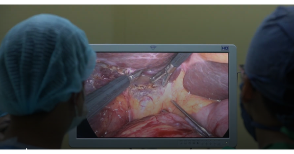 Ph&aacute;t hiện ung thư gan khi đi kh&aacute;m sức khỏe