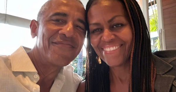 Vợ Barack Obama tiết lộ điều kh&oacute; chịu nhất về chồng