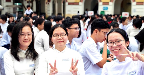 Sở GD-ĐT TP.HCM đề xuất thi tốt nghiệp THPT sớm hơn do s&aacute;p nhập tỉnh, th&agrave;nh