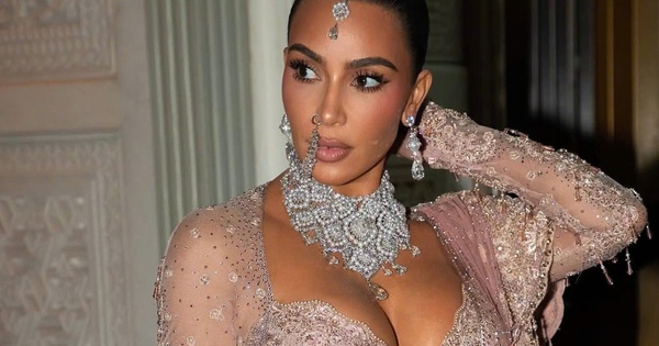 Vụ cướp chấn động tại Paris của Kim Kardashian chuẩn bị x&eacute;t xử