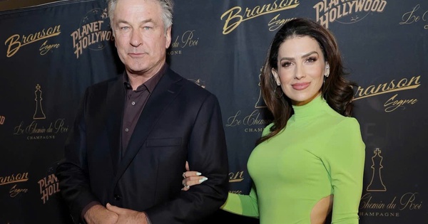 T&agrave;i tử Alec Baldwin nhiều lần bị vợ mắng trước c&ocirc;ng ch&uacute;ng