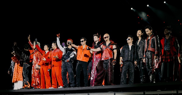 'Anh trai vượt ng&agrave;n ch&ocirc;ng gai' lập kỷ lục Guinness