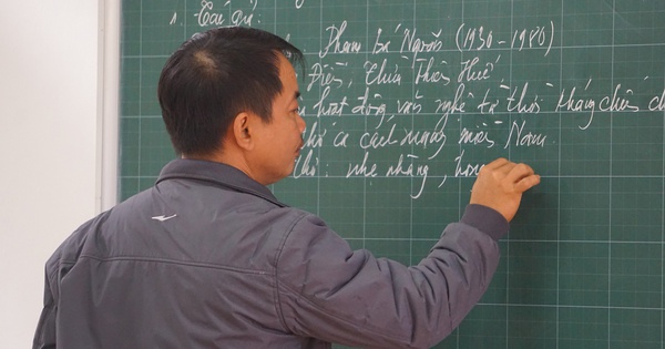 Thanh H&oacute;a: Y&ecirc;u cầu xử l&yacute; sai phạm vụ 'qu&ecirc;n' xếp lương cho 191 gi&aacute;o vi&ecirc;n