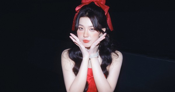 Nhan sắc c&ocirc; g&aacute;i 22 tuổi đ&oacute;ng 'Địa đạo' c&ugrave;ng Th&aacute;i H&ograve;a