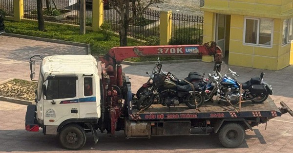 CSGT Quảng B&igrave;nh mật phục, xử l&yacute; nh&oacute;m l&aacute;i xe ph&acirc;n khối lớn n&aacute;o loạn QL1