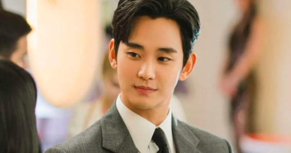 Kim Soo Hyun mất 1 triệu người theo dõi vì bê bối đời tư
