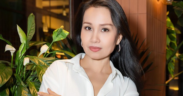 Cẩm Ly: Nhiều người phản đối, n&oacute;i Minh Vy hại t&ocirc;i khi cho h&aacute;t d&acirc;n ca