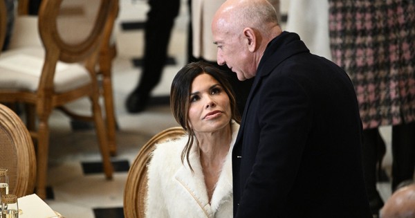 Những trở ngại tỉ ph&uacute; Jeff Bezos cần vượt qua khi cưới ở Venice