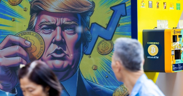 Tranh c&atilde;i nảy lửa về quỹ dự trữ tiền số của &ocirc;ng Donald Trump