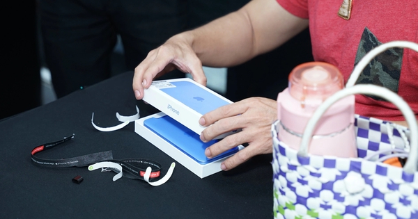 Gi&aacute; iPhone 'hạ nhiệt', bước v&agrave;o giai đoạn ế nhất năm