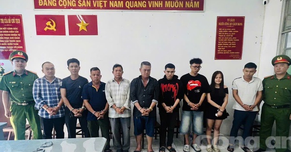 Bắt khẩn cấp 9 người vụ khi&ecirc;ng 'quan t&agrave;i' trước chợ Bến Th&agrave;nh