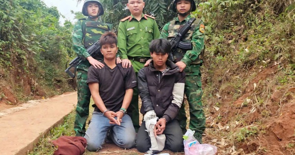 Quảng Trị: Hai người vượt bi&ecirc;n sang L&agrave;o mua ma t&uacute;y, bị bắt khi quay về