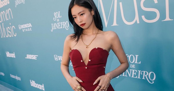 Jennie (BlackPink), aespa tỏa s&aacute;ng tại lễ trao giải Billboard