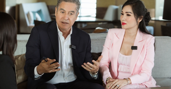 Ca sĩ hải ngoại Kavie Trần đưa chồng CEO về Việt Nam học tiếng Việt