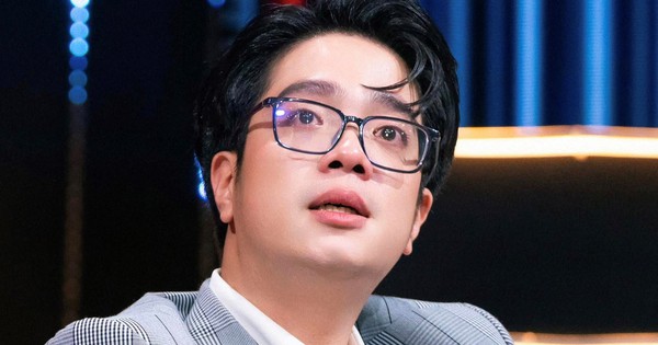 B&ugrave;i Anh Tuấn: Từng c&oacute; &yacute; định giải nghệ, thấy m&igrave;nh kh&ocirc;ng xứng đ&aacute;ng l&ecirc;n s&acirc;n khấu