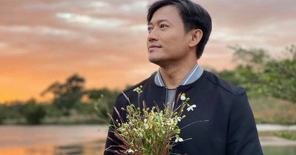 Trấn Th&agrave;nh thương x&oacute;t Qu&yacute; B&igrave;nh: 'Anh c&ograve;n qu&aacute; trẻ để n&oacute;i lời chia tay mọi người'