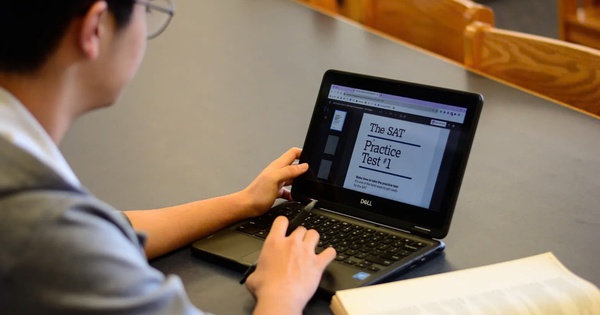 Sự cố kỳ thi SAT: C&oacute; thể hủy điểm, ho&agrave;n tiền nếu gặp 'sự cố kỹ thuật'