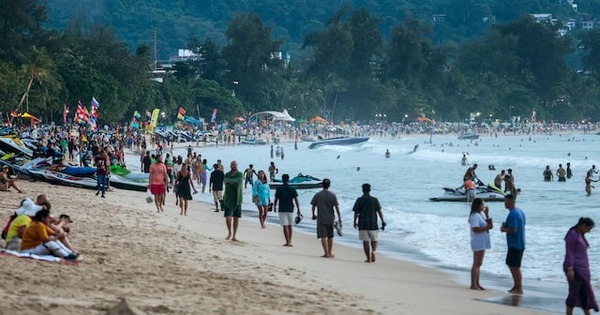 Du kh&aacute;ch hủy tour Th&aacute;i Lan h&agrave;ng loạt sau động đất