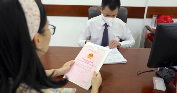 Đất n&ocirc;ng nghiệp được chuyển nhượng l&agrave;m nh&agrave; ở thương mại từ 22.4