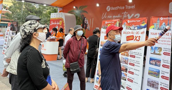 &#039;Săn&#039; v&eacute; m&aacute;y bay, tour gi&aacute; rẻ tại Hội chợ du lịch H&agrave; Nội