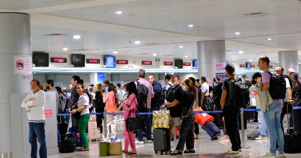 Thủ tướng y&ecirc;u cầu th&aacute;ng 4 phải tr&igrave;nh ch&iacute;nh s&aacute;ch mở visa