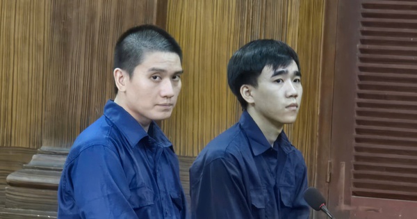 2 &aacute;n tử h&igrave;nh trong đường d&acirc;y vận chuyển, mua b&aacute;n hơn 22 kg ma t&uacute;y