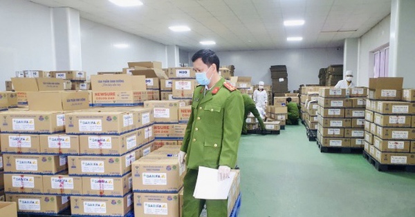 Bắt 8 bị can sản xuất 573 loại sữa bột giả, thu lợi bất ch&iacute;nh 500 tỉ