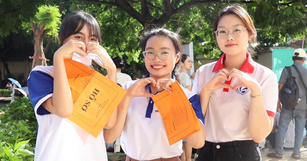 Một trường đại học c&ocirc;ng lập thu học ph&iacute; mức 16,9 triệu đồng/năm học