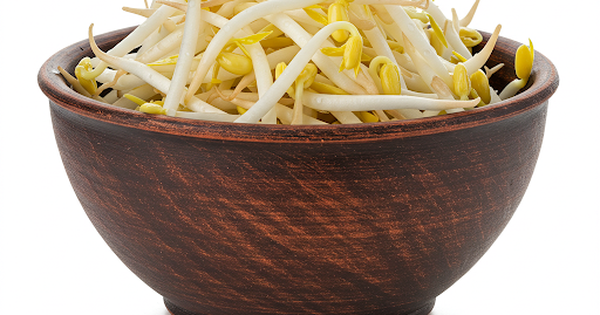 Ng&agrave;y mới với tin tức sức khỏe: Những ai cần hạn chế ăn gi&aacute; sống?