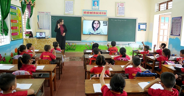 'Cứu trợ' tiếng Anh cho c&aacute;c trường v&ugrave;ng cao