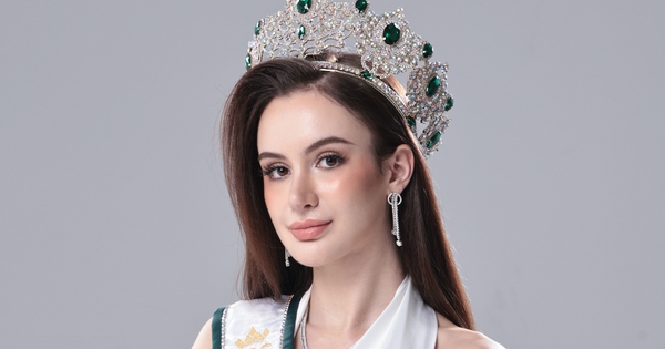 Hoa hậu H&ograve;a b&igrave;nh Canada tiết lộ từng sang Việt Nam 'dao k&eacute;o'